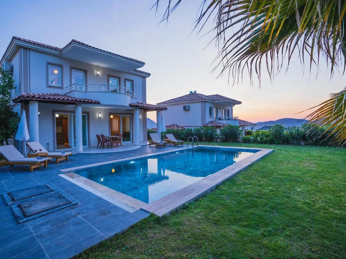 Hanel Life Royale 11 Villa With Private Pool location